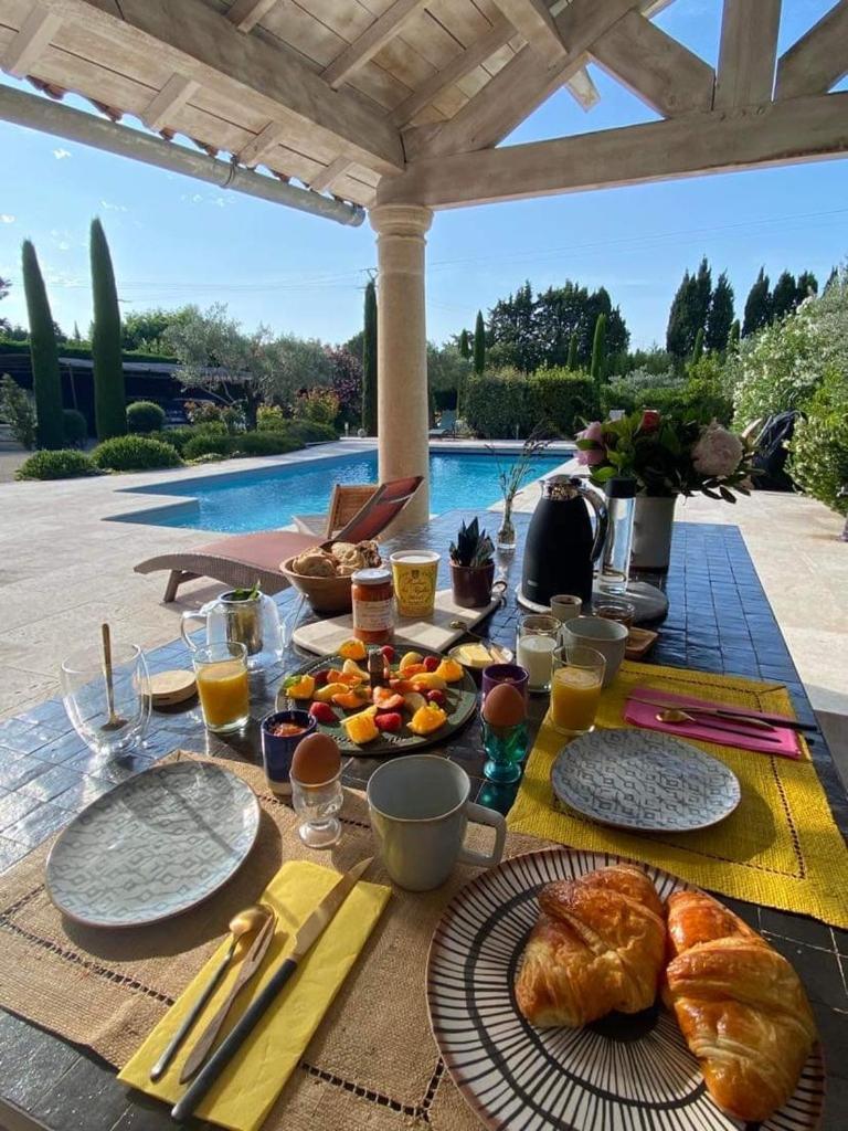 Mas Des Bambous Hotell Saint-Rémy-de-Provence Exteriör bild